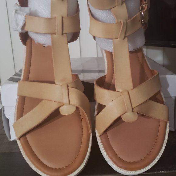Shoes - Tan Gladiator Styled Flats
